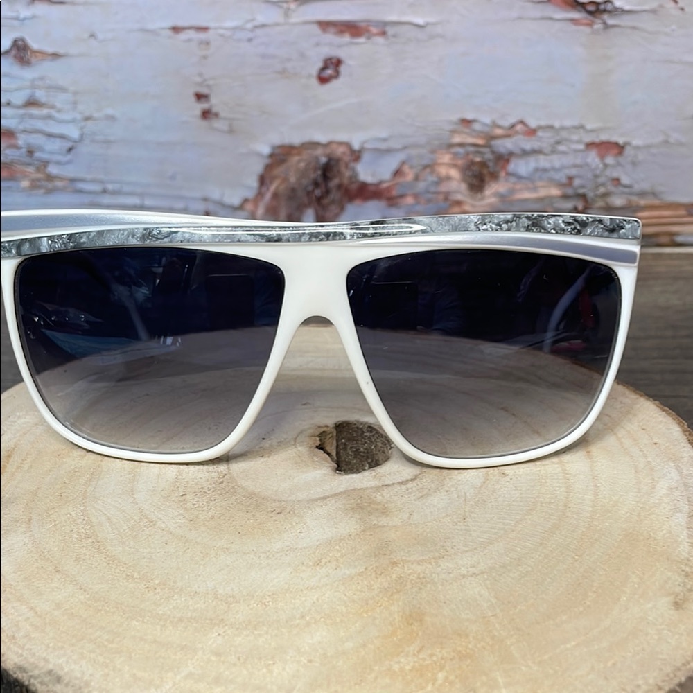 Laura Biagiotti White Women’s Fashion Sunglasses with Silver Accents